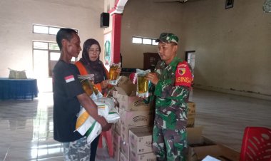 Wujud Nyata Kepedulian TNI, Sertu Hafid Dampingi Penyaluran Program Bantuan Pangan untuk Masyarakat di Desa Binaan