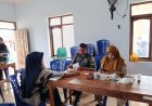 Babinsa Koramil 0804/13 Bendo Sertu Hafid Roby dampingi  petugas kesehatan kegiatan Posyandu Integritas Layanan Primer (ILP)